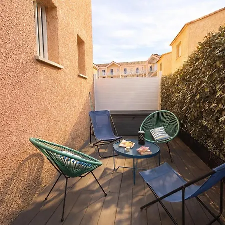 Hébergement de vacances Maison T3 Avec Piscine - 4 Personnes